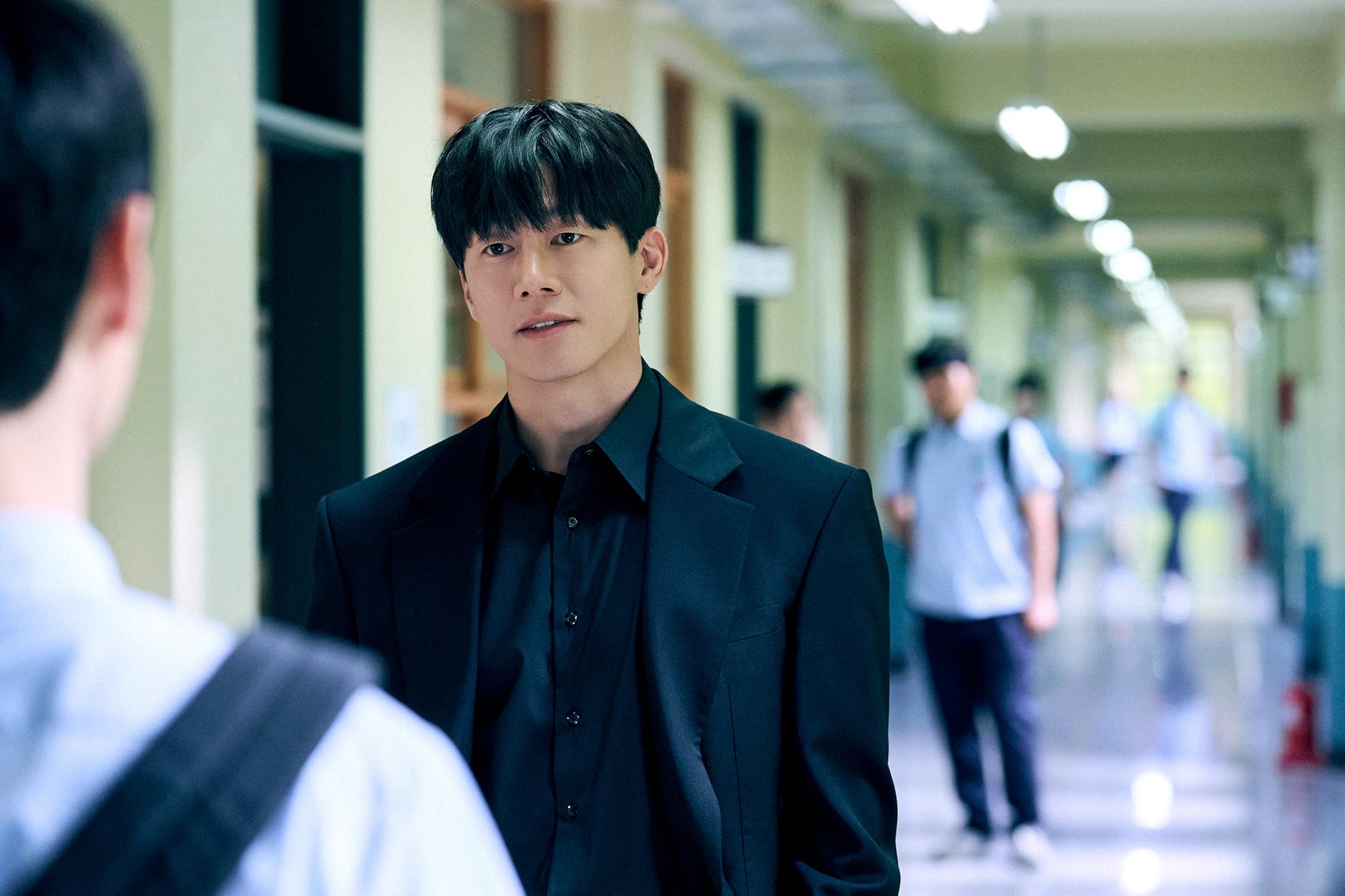 LEZIONI VERE, il trailer italiano della nuova serie k-drama di Netflix con protagonista Kim Moo-yul