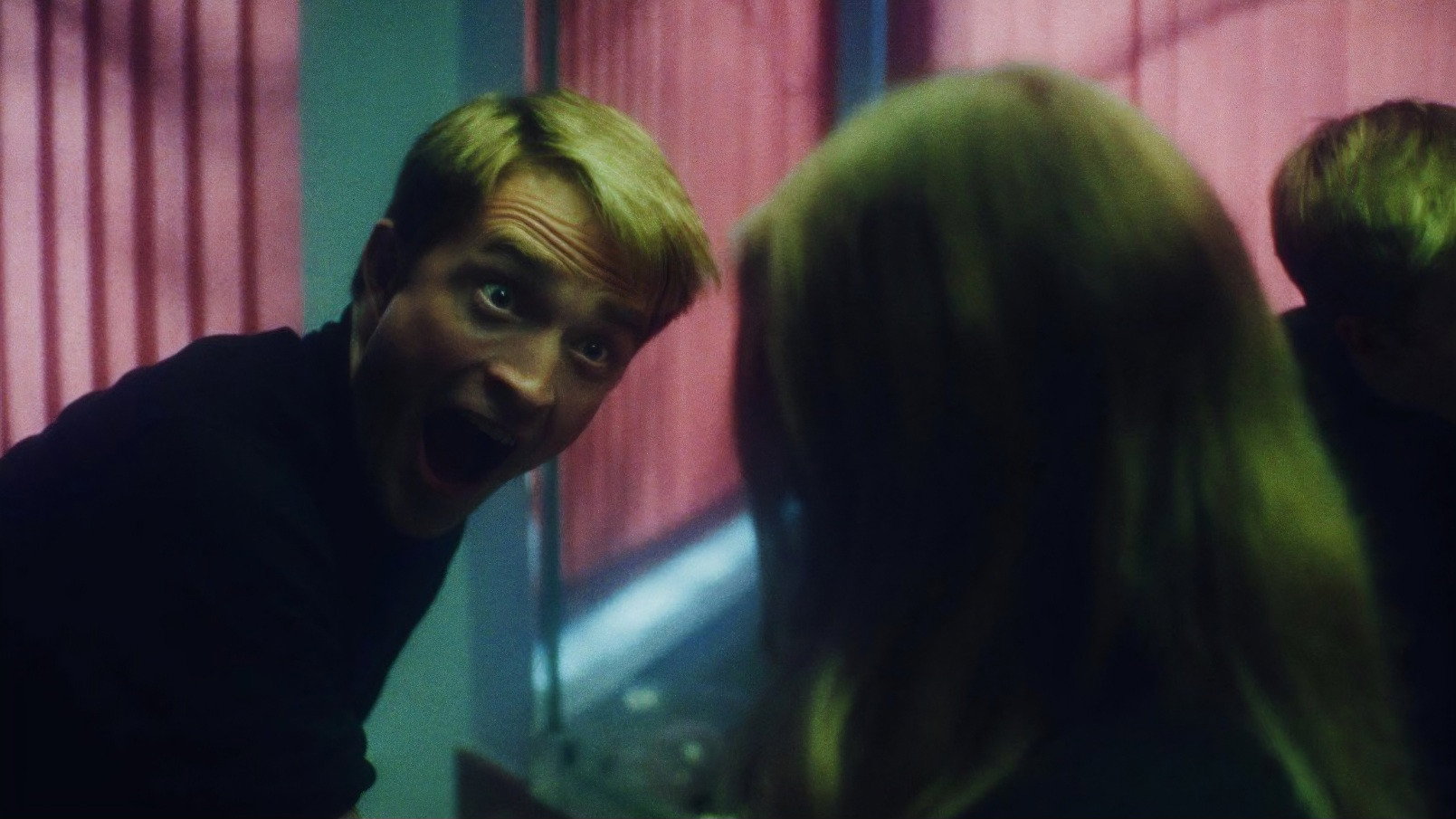 PRIMETIME, la recensione del film di Lance Oppenheim con Robert Pattinson